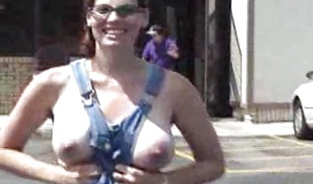 Cewek seksi dengan Toket blogspot cerita bokep besar bermain dengan boneka seks