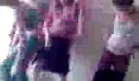 Kam-remah dengan wajah cantik dan ceritabokepselingkuh tubuh seksi yang menjilati vagina
