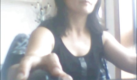 Menawan pembantu cerita tante porn