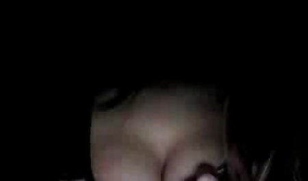 Latina dengan Payudara cerita mesum dan hot besar Topless di pantai di voyeuristik video Amatir